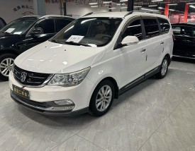 宝骏730自动挡7座车 宝骏730新款自动挡7座多少钱