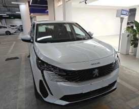 东风标致4008实力版车 东风标致4008最新试驾视频