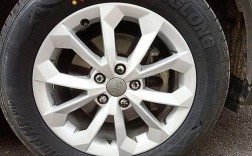 2018款奥迪q3／2018款奥迪q3轮胎型号