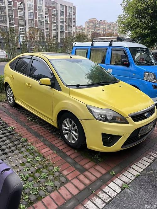 福特两厢车2010款(福特 两厢)