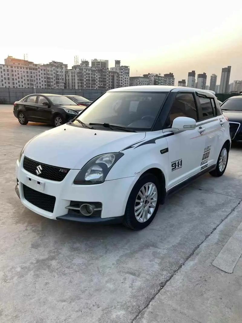 铃木雨燕2014款二手车多少钱,铃木雨燕2014款二手车多少钱一辆