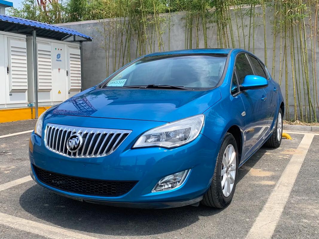 别克英朗有几款 别克英朗有几款颜色